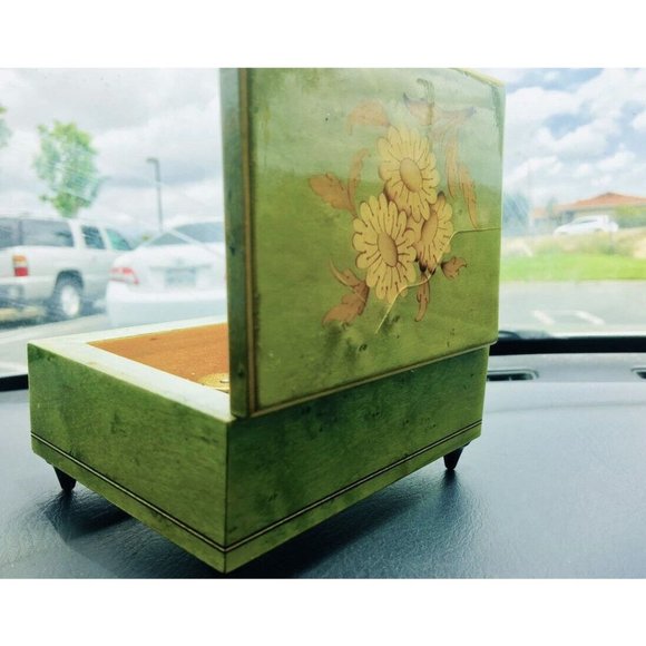 Vintage Sorrento Reuge Swiss Handcrafted 18 Note Wind-Up Trinket Music Box RARE - Picture 2 of 8